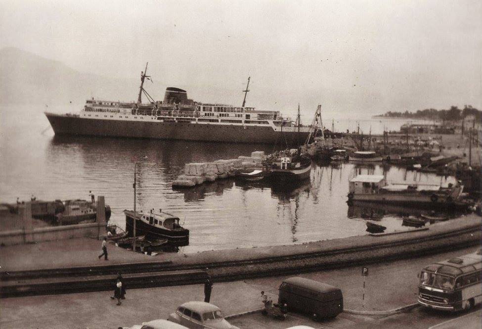 Το πλοίο στο λιμάνι της Πάτρας, 1961, από την συλλογή φωτογραφίων του Jan Willemsen.