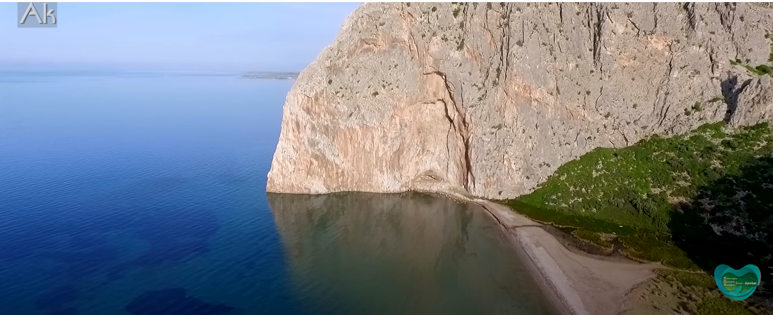 Λιμνοπούλα Αιτωλοακαρνανίας: Μία από τις ομορφότερες παραλίες με υπέροχη αμμουδιά & κρυστάλλινα νερά