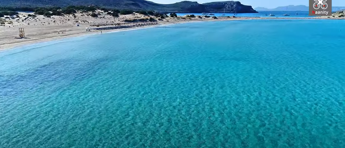 ΕΙΝΑΙ ΣΤΗΝ ΕΛΛΑΔΑ ΜΑΣ: Μία από τις καλύτερες παραλίες της Ευρώπης[ΒΙΝΤΕΟ]
