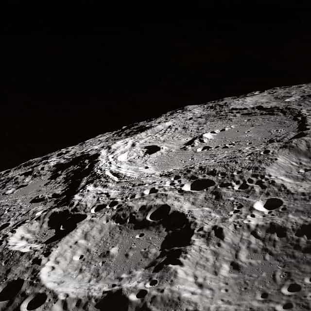 ΔΕΟΣ:Τι αποκάλυψε η Κινα  στην αθέατη πλευρά της Σελήνης;ΑΝ ΑΛΗΘΕΥΕΙ ΑΝΑΤΡΕΠΟΝΤΑΙ ΟΛΑ!