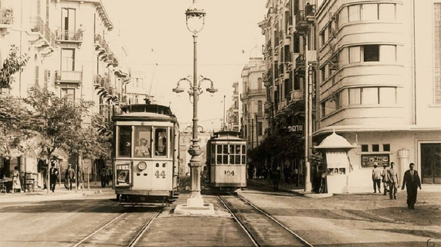 Σαν σήμερα πριν από 140 χρόνια έκαναν την εμφάνισή τους στους δρόμους της Αθήνας τα πρώτα τραμ.