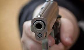 Ξηρόμερο: 59χρονος φέρεται να απείλησε με πιστόλι νεαρό σε καφενείο χωριού